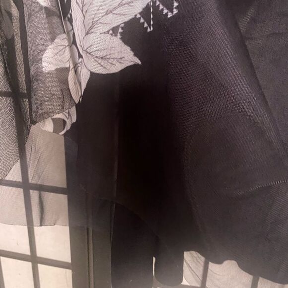 Desigual Black Dress with White Floral Patterns and Crystal embellishments - Picture 8 of 9